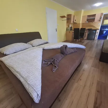 Ilona Apartmanhaz Apartment