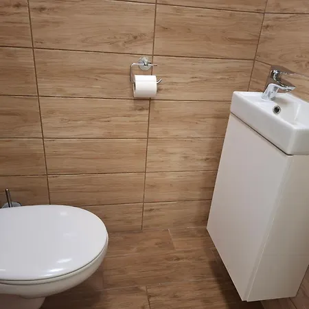 Ilona Apartmanhaz Διαμέρισμα Σίοφοκ