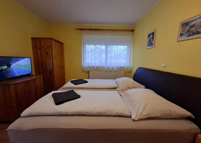 Daire Ilona Apartmanhaz *