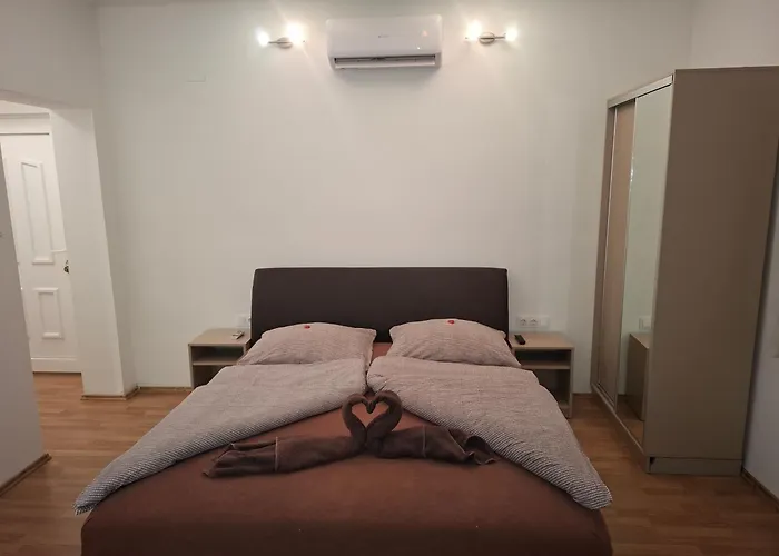 Ilona Apartmanhaz Daire Siofok