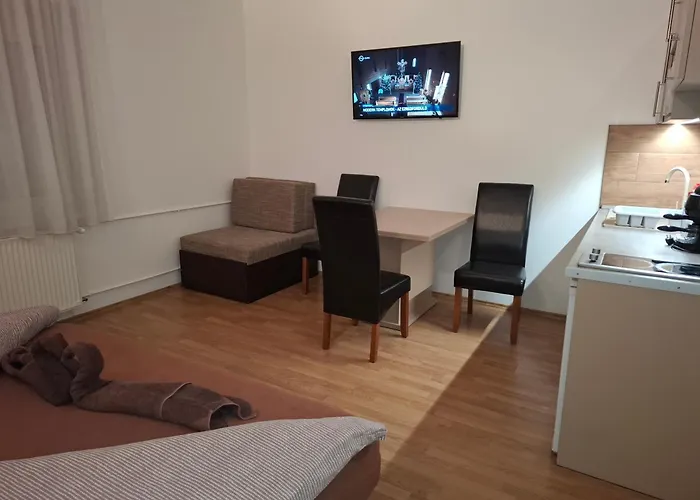 Ilona Apartmanhaz Daire *