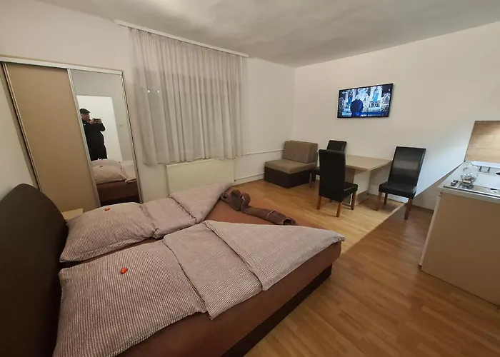 Daire Ilona Apartmanhaz *