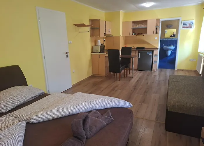 Appartement Ilona Apartmanhaz Siófok