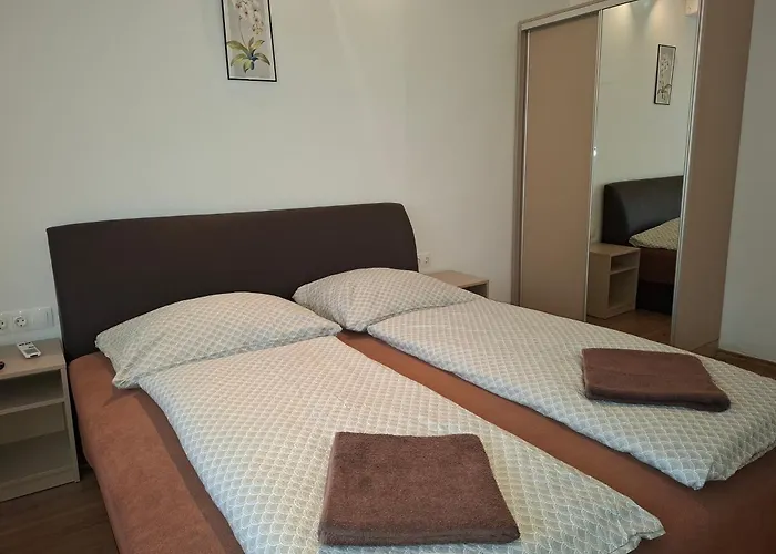 Ilona Apartmanhaz * Siofok